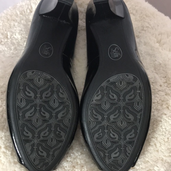 Like New Sofft Heels - Picture 8 of 10